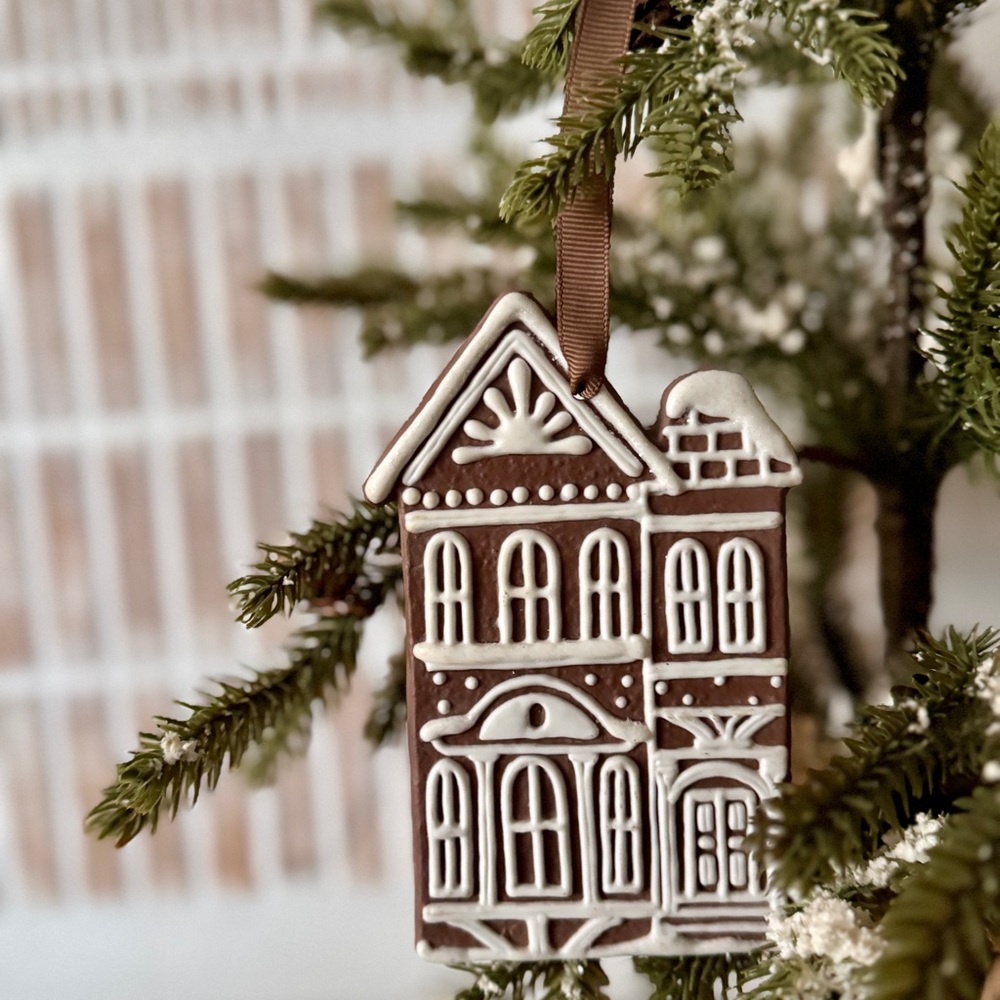 Midwest of Cannon Falls Baker Street Gingerbread House Ornament - HTF